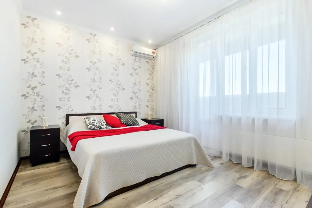 Стильные квартира с лоджией Сакура — аренда посуточно в Ростов-на-Дону