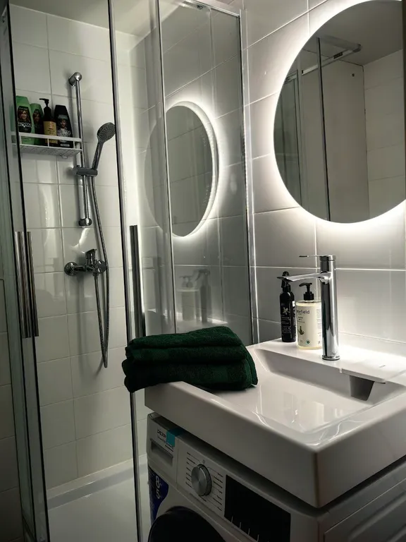 Комфopтнaя студия на 25 этаже