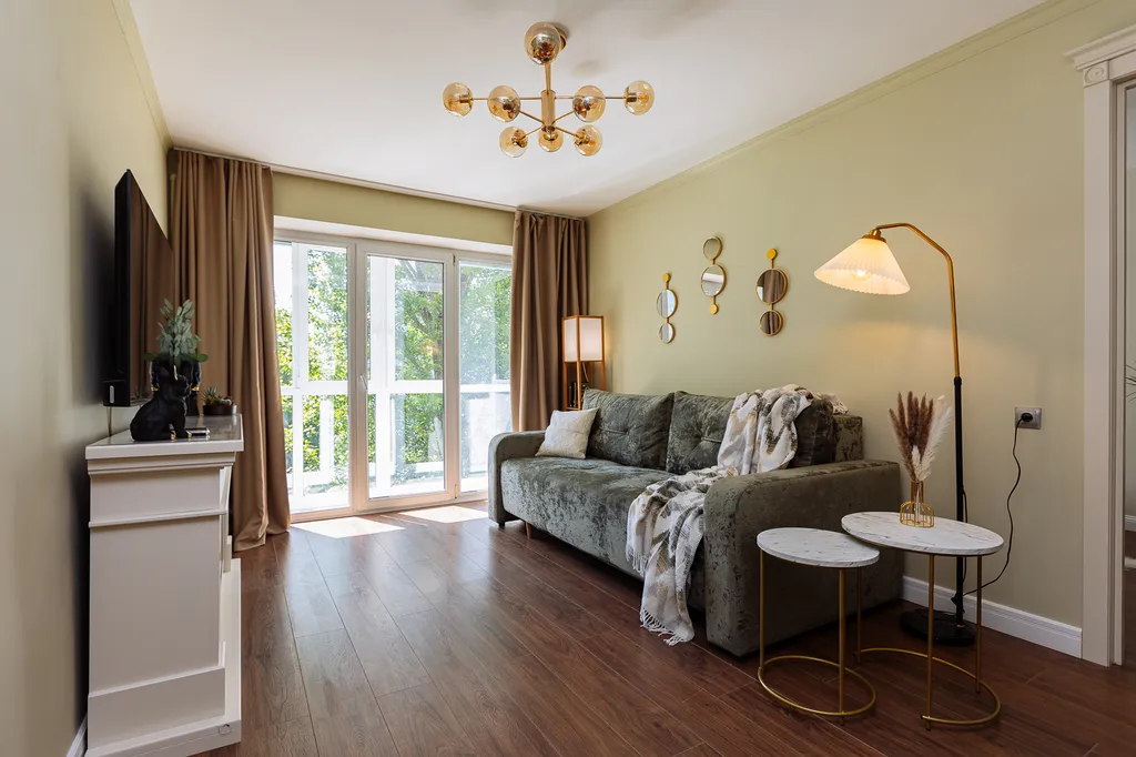 Две минуты и вы уже на Острове Канта, в самом центре Калининграда!