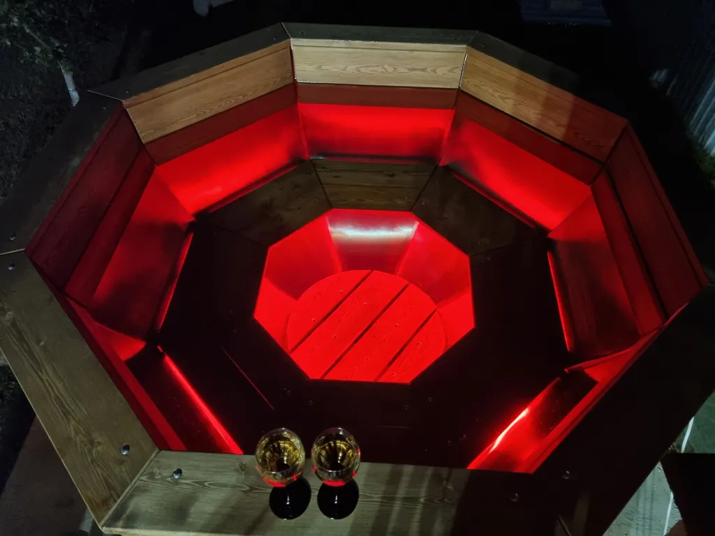 Гостевой дом с террасой, панорамной баней и чаном