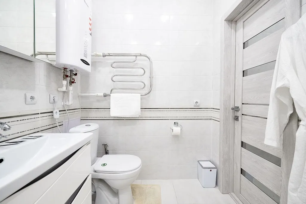 Светлые тёплые апартаменты с видом на горы и город