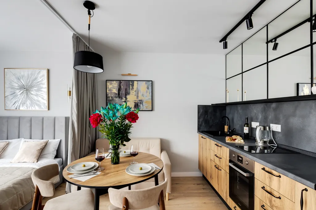 Уютная дизайнерская студия