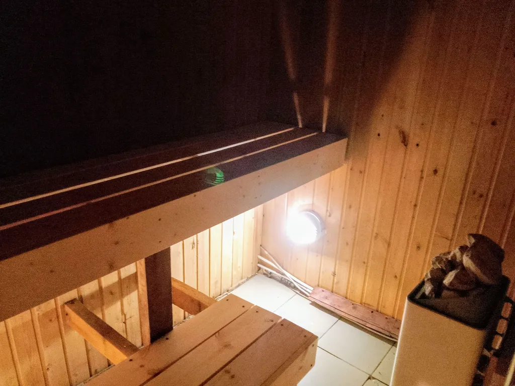 Коттедж Чудесный домик в парке — Сиверский