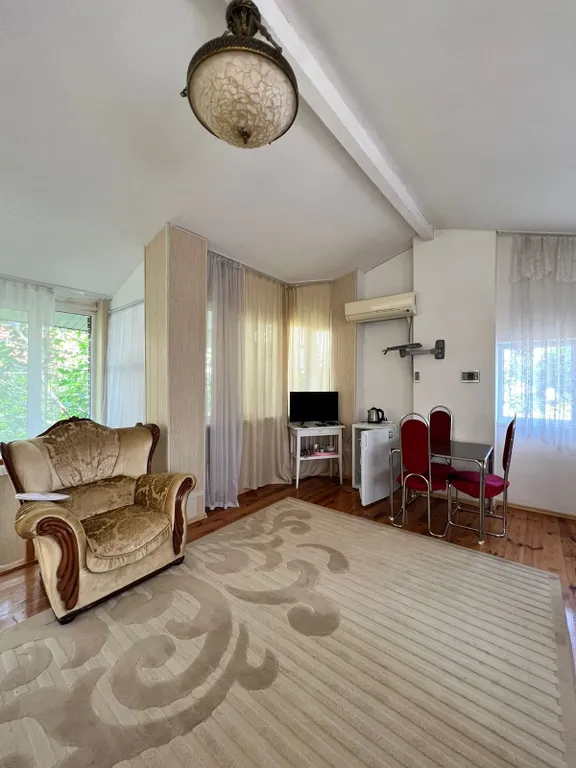 Белый номер