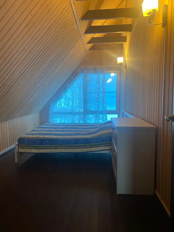 Коттедж 4-комнатный Дом — Луга