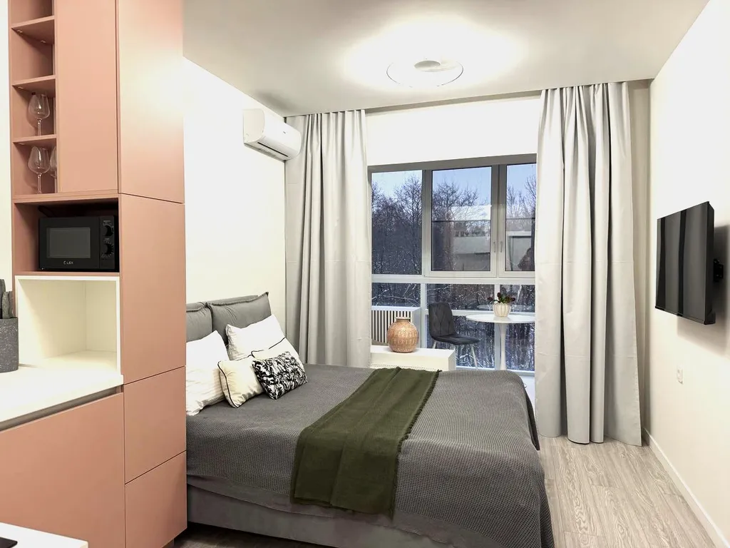 Студия с бассейном и сауной