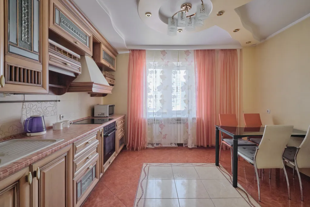 Просторная квартира на главной центральной улице города Томска