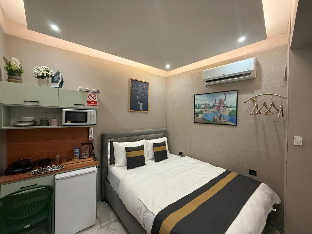 Уютная, тёплая студия рядом с метро