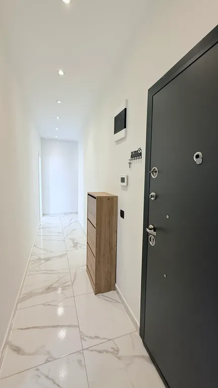 Клеопатра 2+1 линейная