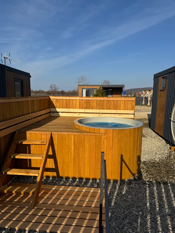 Дом с видом на луга и горы