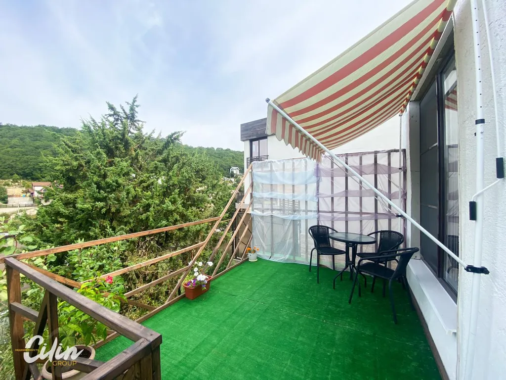 Дом на склоне с сауной