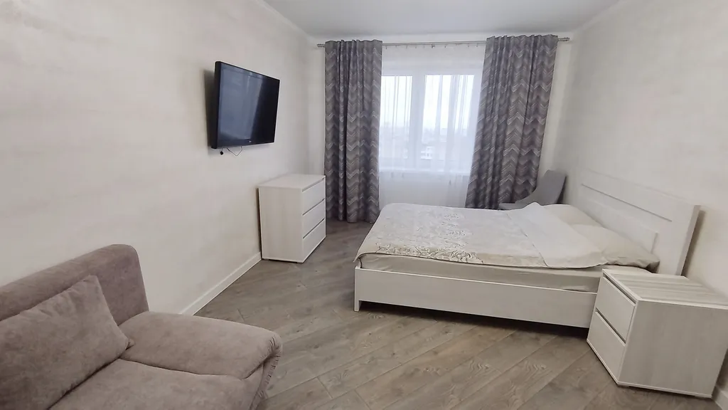 Квартира студия в новостройке в центре