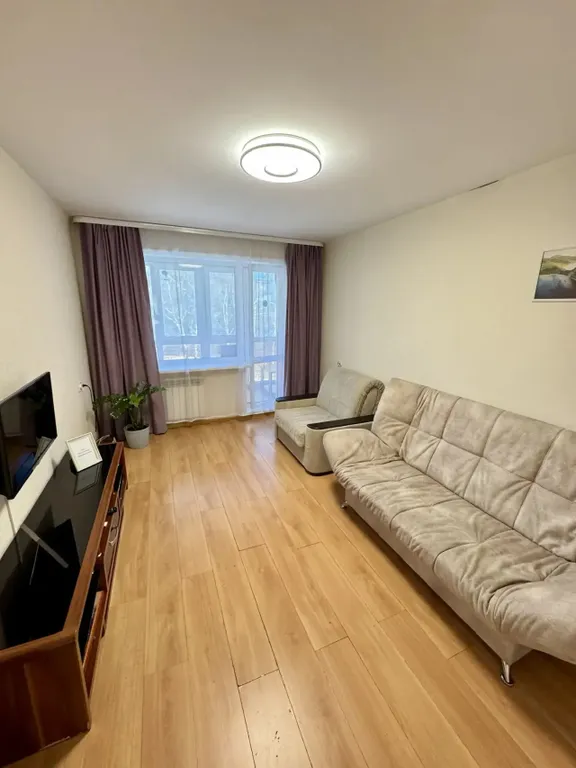 Уютная квартира рядом с СТК Горный воздух, площадью Победы и площадью Славы