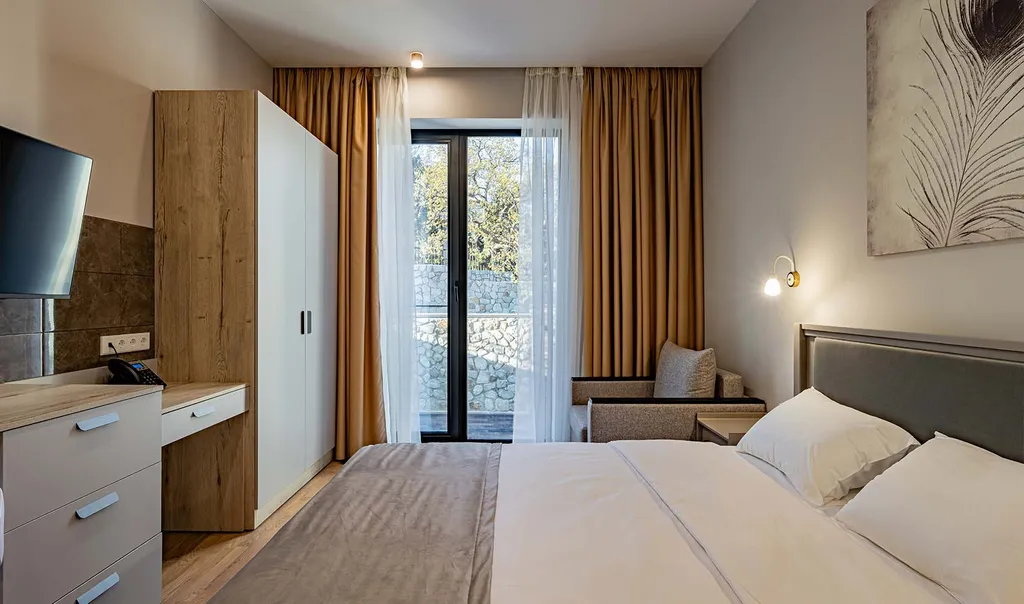 Комфорт "Ай-Петри" с видом на горы