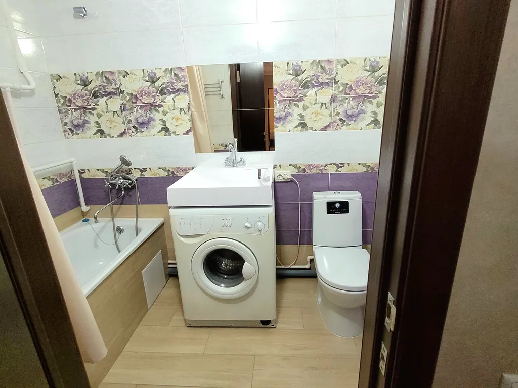 Трехкомнатная квартира в центре возле горпарка