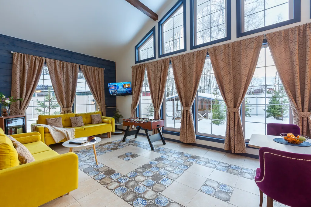 Коттедж Уютный дом с баней и чаном в лесном участке у берега водохранилища — Логиново