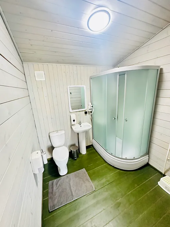 Двухкомнатный отдельно стоящий домик