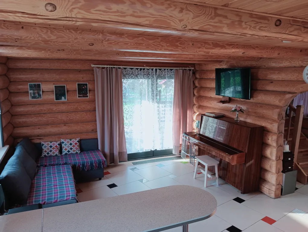 Камин и пианино