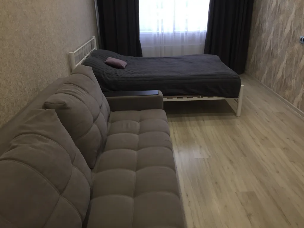 Светлая квартира у ж/д вокзала