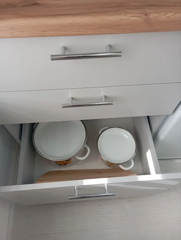 У набережной и пляжа Бриз