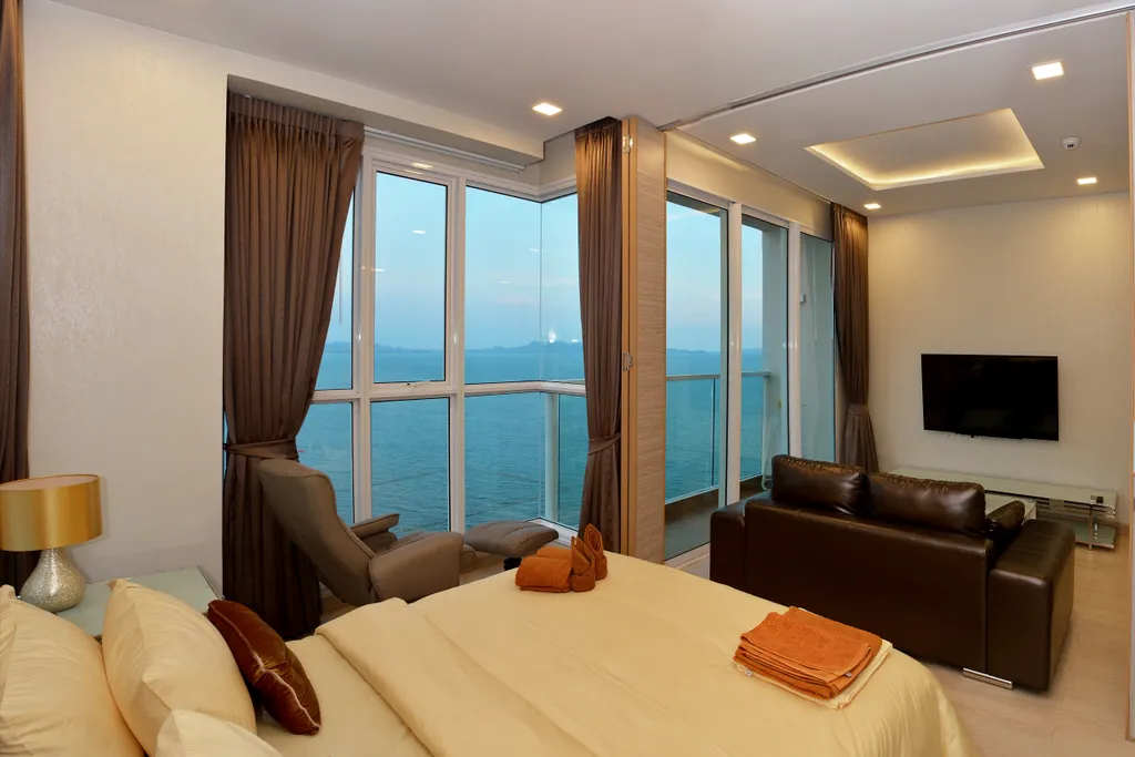 Премиальные двухкомнатные апартаменты с раздвижной стеной