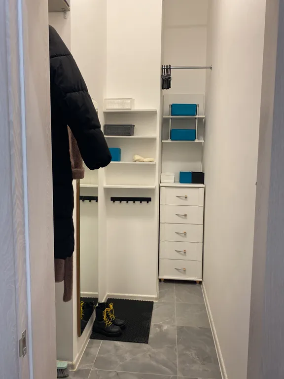 Уютная квартира вокруг лес, недалеко от госпиталя имени Вишневского