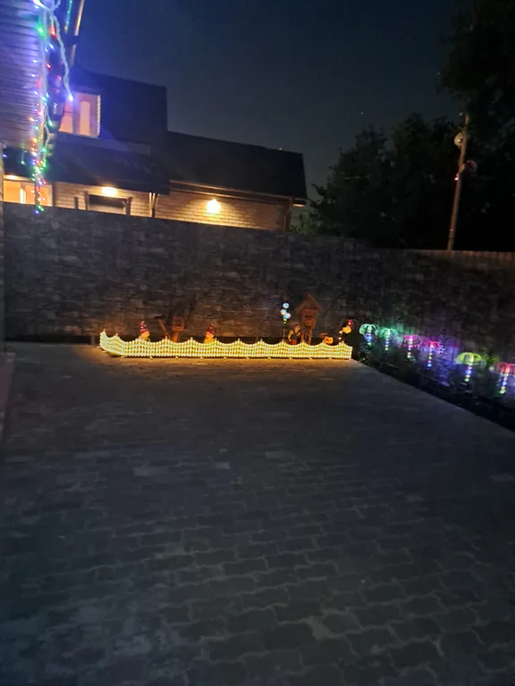 Дом у Денежного озера