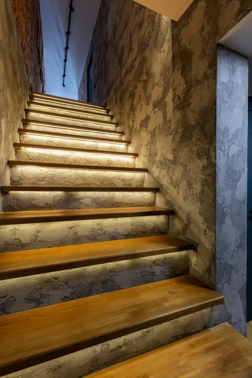 2 этажа винтажной классики в Лофте в минуте от Кремля