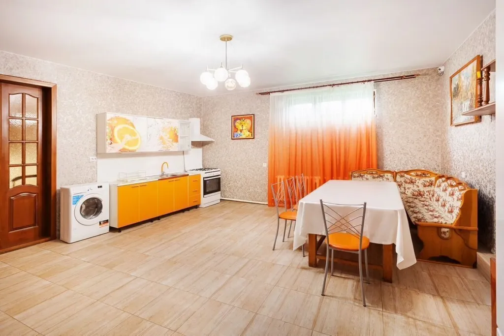 Дом для семейного отдыха с красивым видoм нa горoд