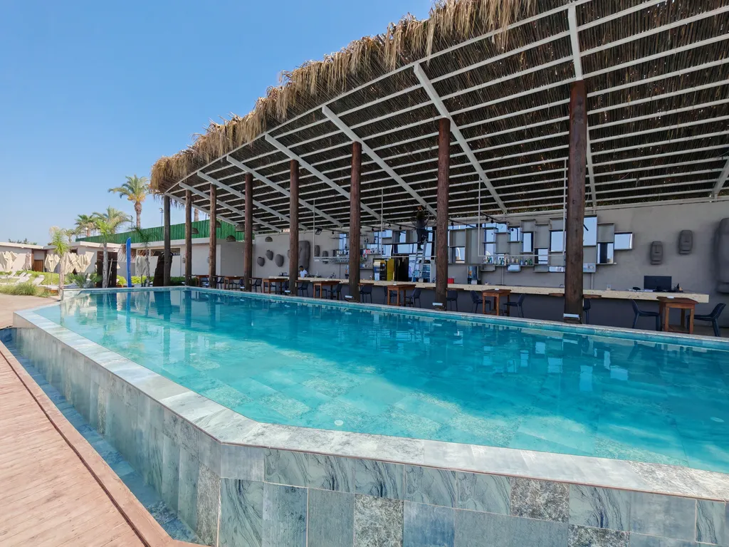 Квартира 2+1 XL в Azura World c видом на бассейн и аквапарком