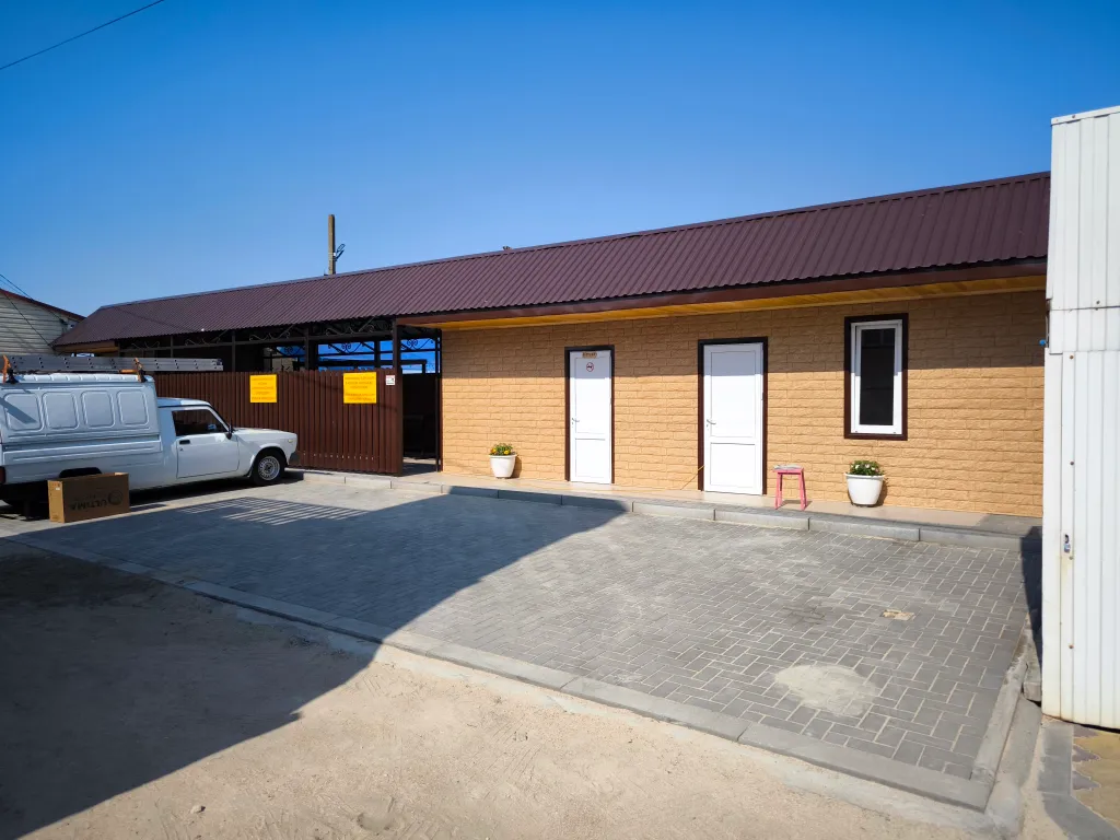 Шестиместный номер на берегу моря