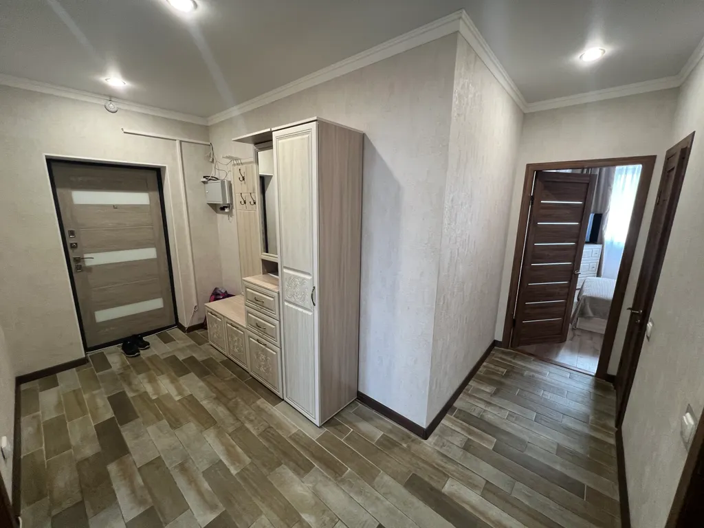 Уютная, просторная двухкомнатная квартира возле ЖД вокзала