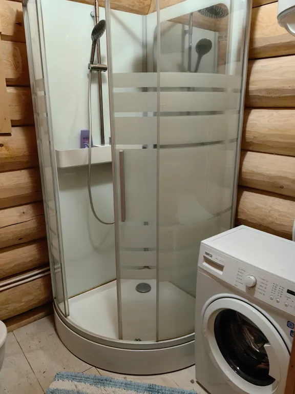 Шале и баня на 1 линии озера Красное, 2 километра от Финского залива, Пески