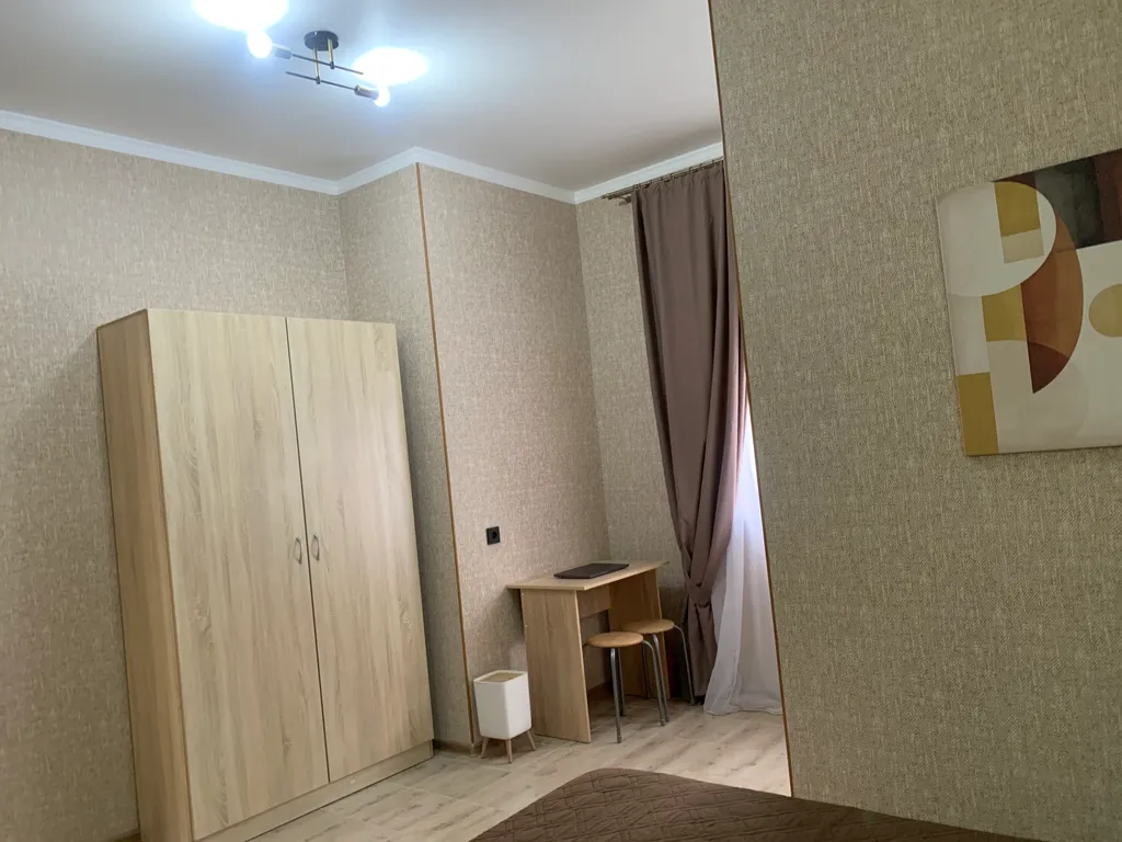 Комфортабельный дом с бассейном с видом на горы