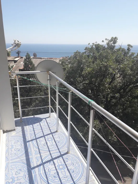 Квартира-студия с видом на море