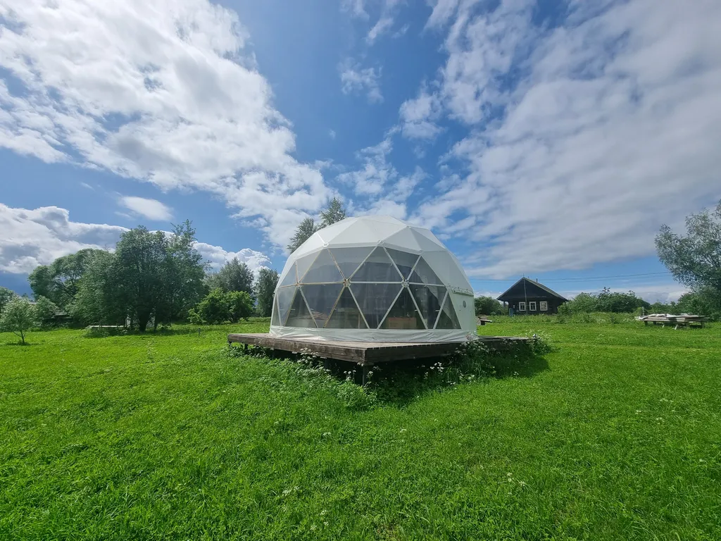 Коттедж Геокупол с панорамным видом — аренда посуточно в Лихославль