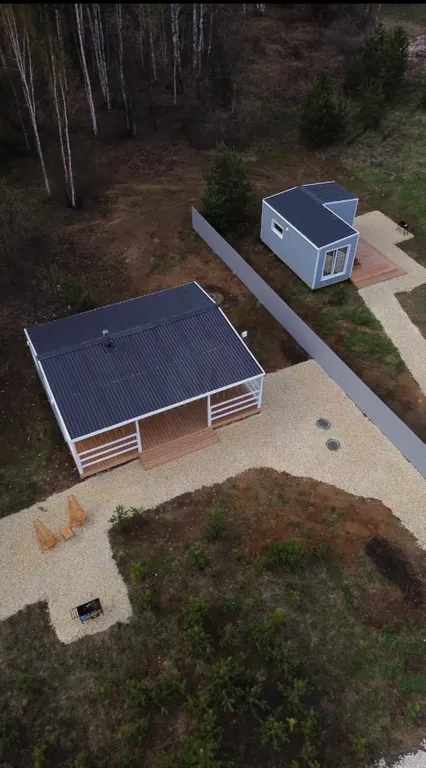 Уютный дом в лесу