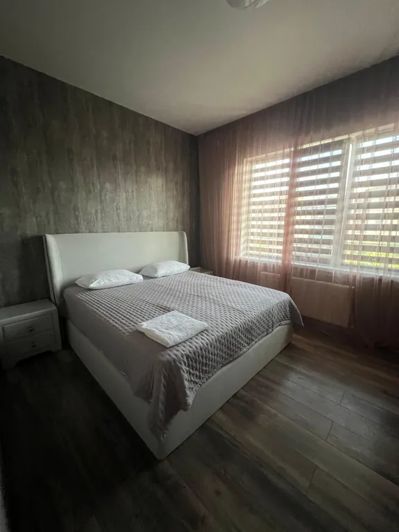 Квартира Трехкомнатные апартаменты с бассейном — аренда посуточно в Дивноморское