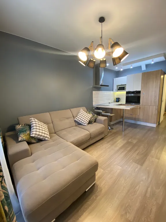 Квартира-студия со свежим ремонтом — аренда посуточно в Иркутск