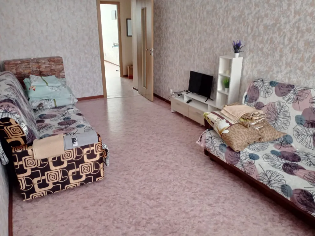 Уютная двухкомнатная квартира в тихом месте — аренда посуточно в Вытегра