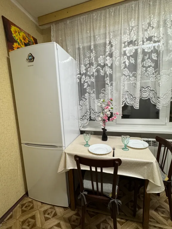 Квартира рядом с Коллажем, памятником Победы