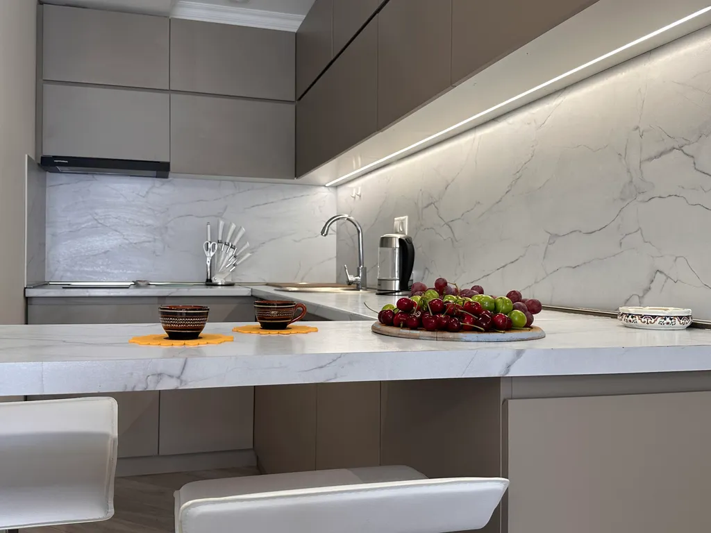 Апартамент с видом на горы и большой террасой