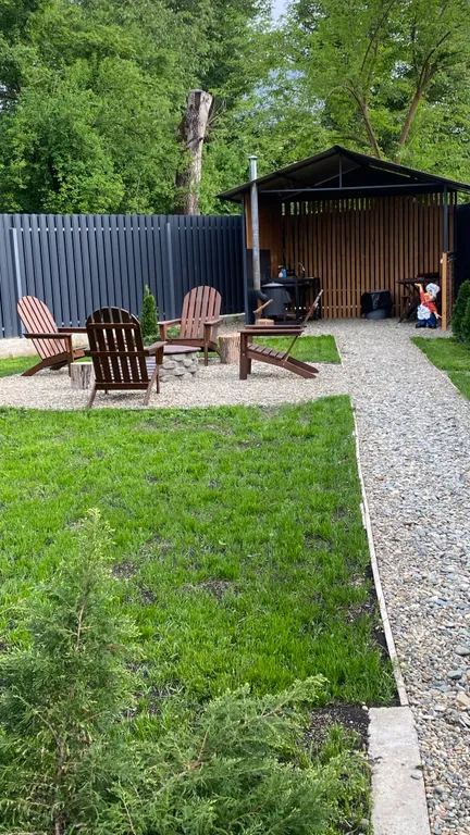 Дом А - фрейм в тихом районе у реки Белой