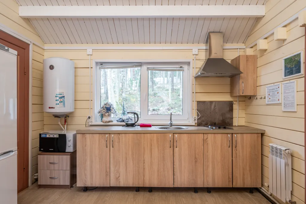 Малый коттедж у леса