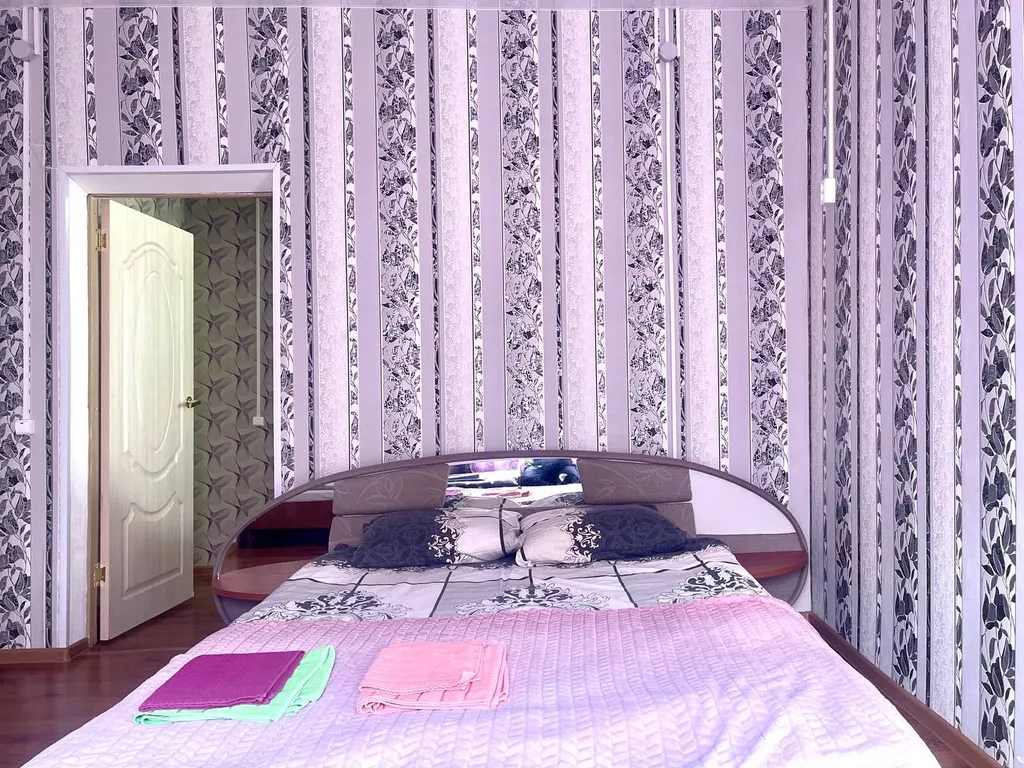 Квартира с кухней-гостиной  и отдельной спальней