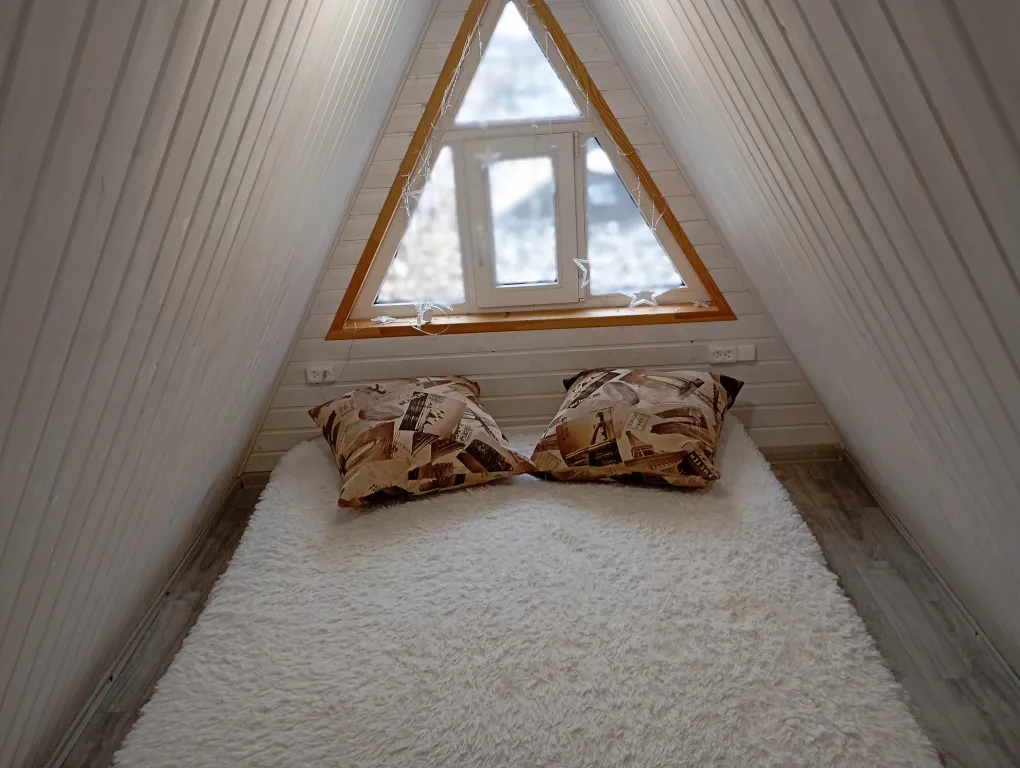 Дом за Дериглазова с баней и чаном