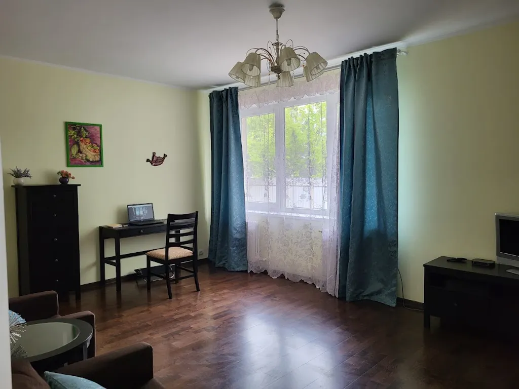 Двухэтажный коттедж на участке 8 соток