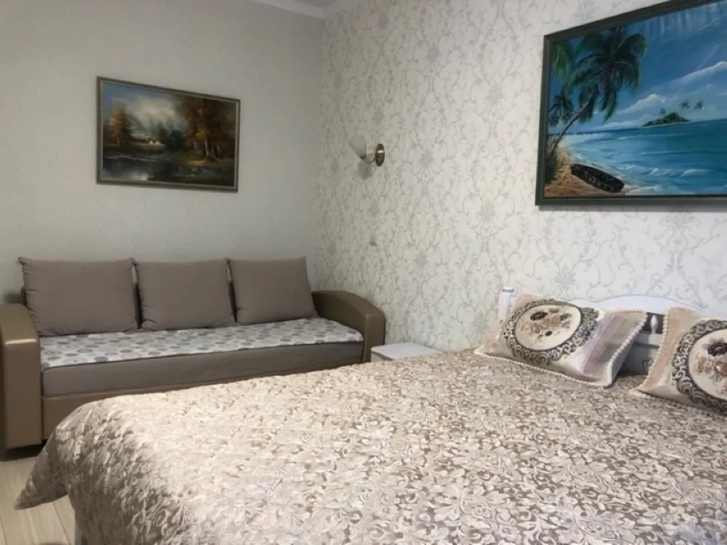 Квартира Уютная квартира в центре города на набережной с видом на море и горы — Геленджик