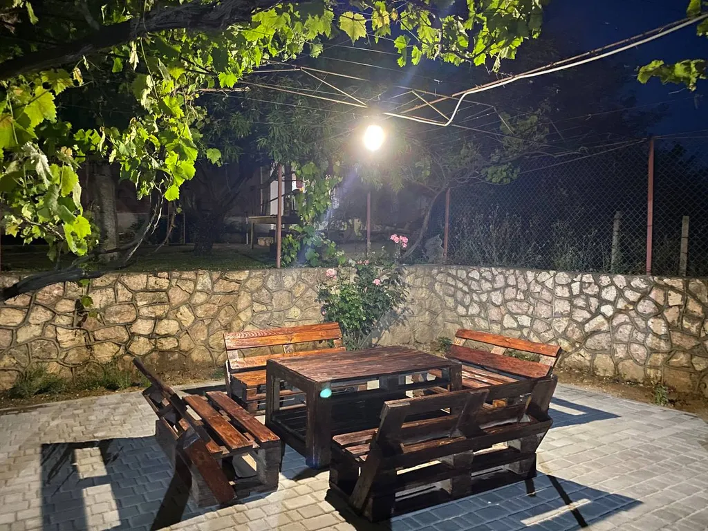 Дом с бассейном и баней рядом с лучшим песчаным пляжем в Орловке