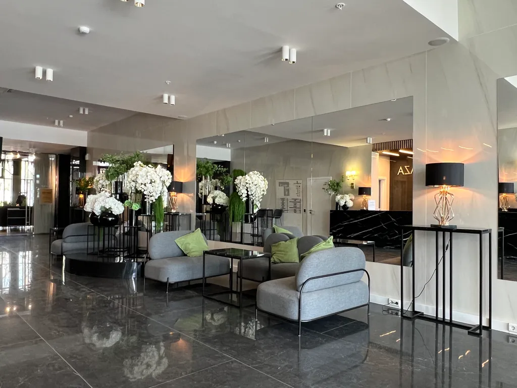 Просторная студия КМ Tower в центре